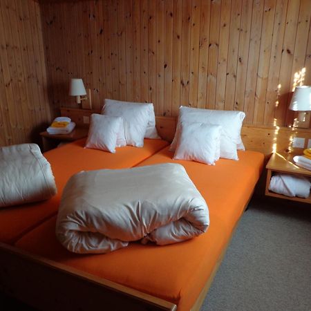 Gasthof Surselva Breíl エクステリア 写真